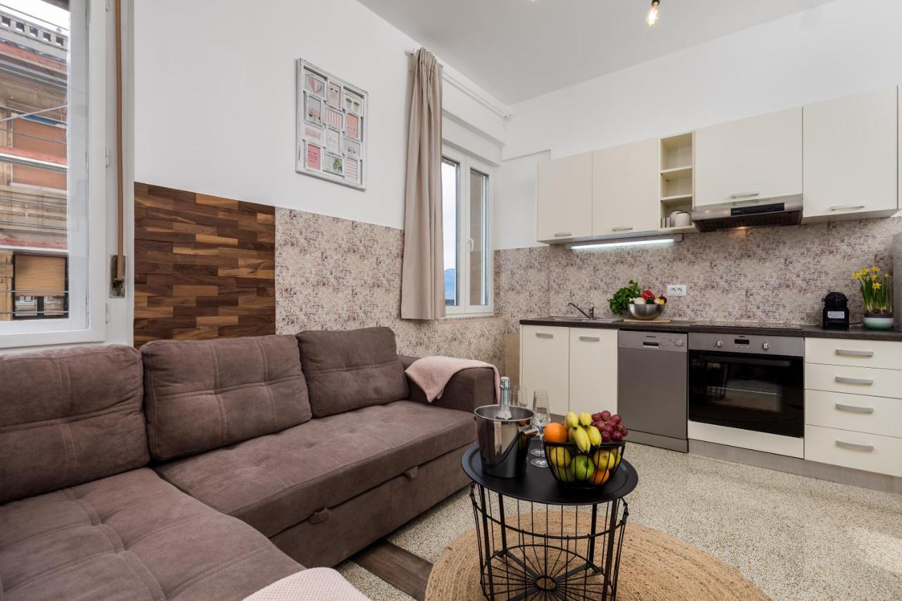 Apartman Altamar Rijekaアパートメント エクステリア 写真
